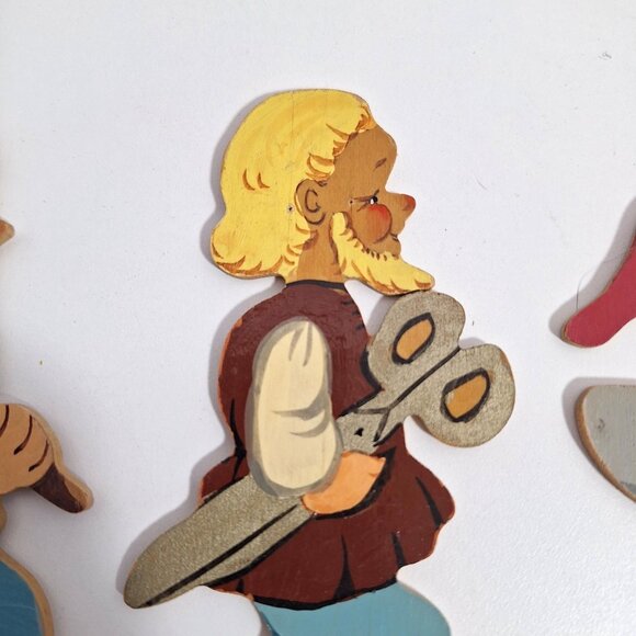 Wooden Dwarf Hand Painted Wall Hanging 3 Decorative Vintage Dwarves Decor - Picture 8 of 13